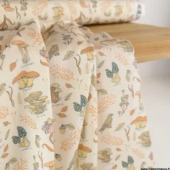Tissu Cotton and Steel, collection Mushroom Hunt motif fleurs, champignons et oiseaux - OEKO TEX
