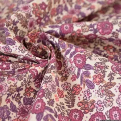 Tissu cretonne coton Barbara petites fleurs violettes fond écru