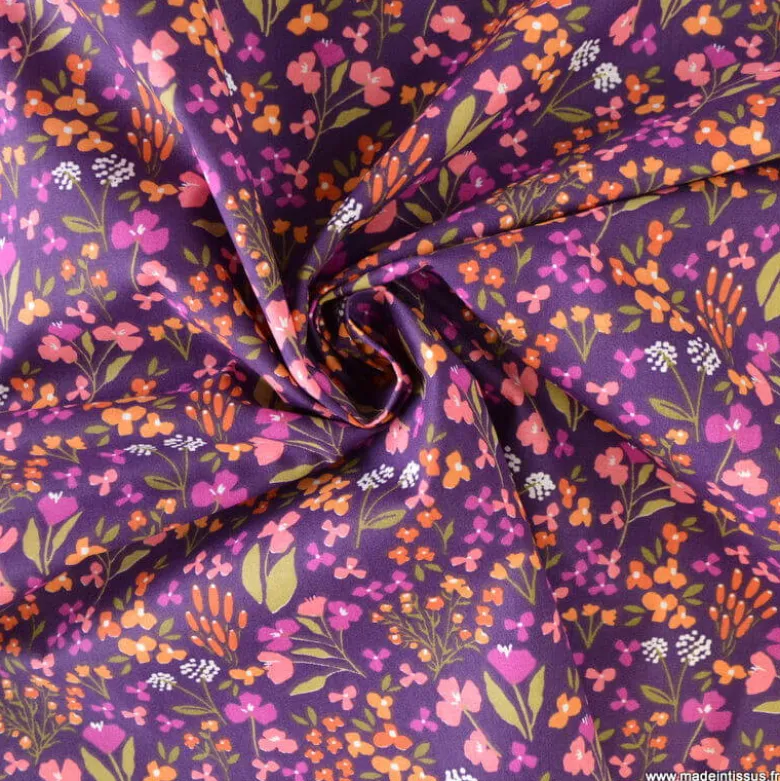 Tissu cretonne coton Bibury petites fleurs fond violet