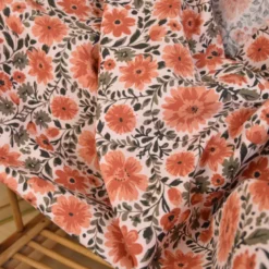 Tissu cretonne coton Hampi motif fleurs camel et vert – OEKO TEX