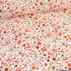Tissu cretonne coton Hortense fleurs rouges fond écru
