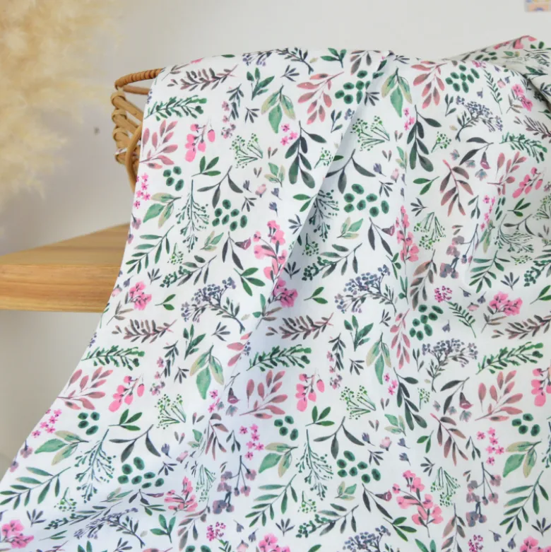 Tissu cretonne coton Ivina motif fleurs vertes et roses – OEKO TEX