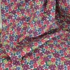 Tissu cretonne coton Marica fleurs violettes fond écru - OEKO TEX