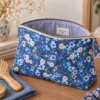 Tissu cretonne coton Marvina motif fleurs fond marine – OEKO TEX