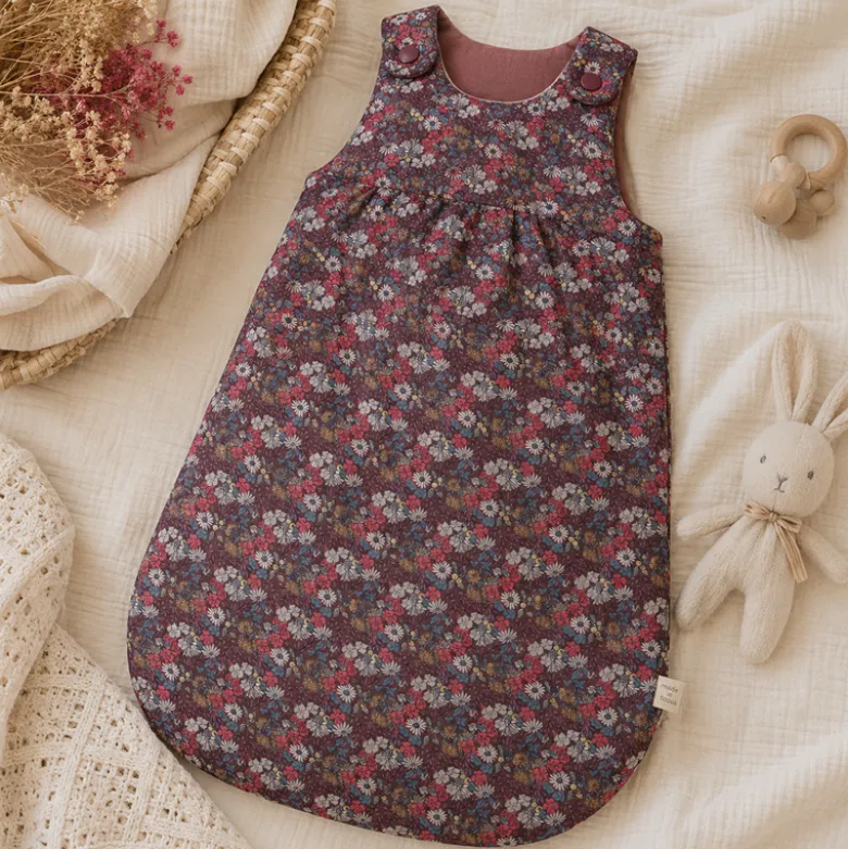 Tissu cretonne coton Seasons fleurs rouge fond chocolat - OEKO TEX