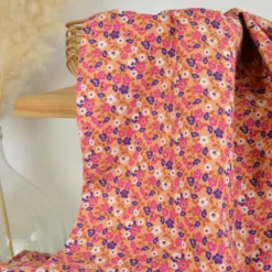 Tissu cretonne coton Thalie fleurs skin et violet - OEKO TEX