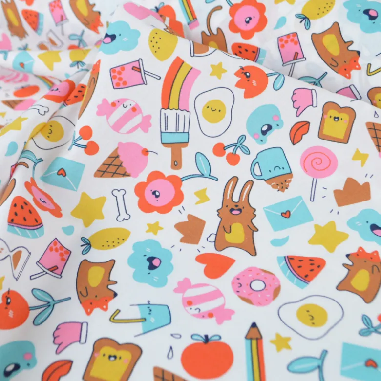 Tissu Cretonne de Coton Kawi - Motif Kawaii Multicolore