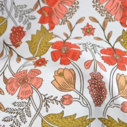 Tissu Cretonne de Coton Lizula motif fleurs rouges et roses fond blanc