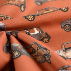 Tissu demi natté bachette imprimé voiture Austin Mini fond terracotta