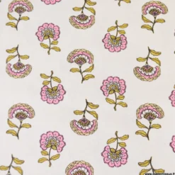 Tissu demi-natté motif fleurs roses et ocre fond écru