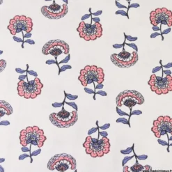 Tissu demi-natté motif fleurs violettes fond écru