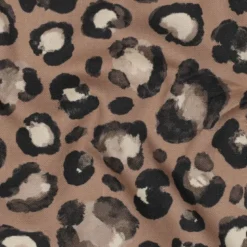 Tissu Demi-Natté motif léopard – Fond Camel