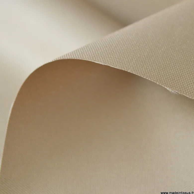 Tissu d'extérieur imperméable beige clair pour protection pluie et soleil