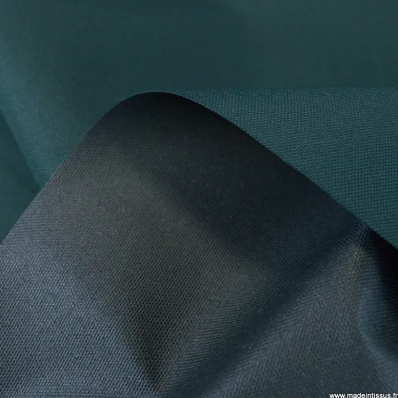 Tissu d'extérieur imperméable vert pour protection pluie et soleil