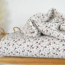 Tissu double gaze Arsène motif fleurs fond blanc cassé - OEKO TEX