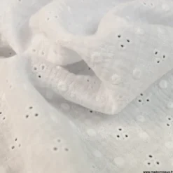 Tissu Double gaze brodée Adèle Blanc