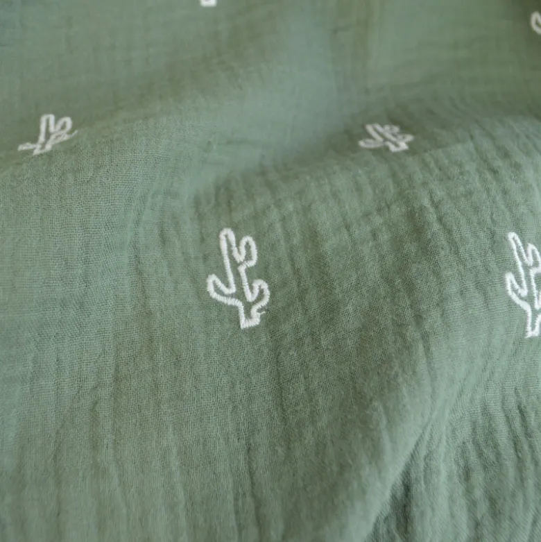 Tissu Double gaze brodée Cactus fond kaki - OEKO TEX