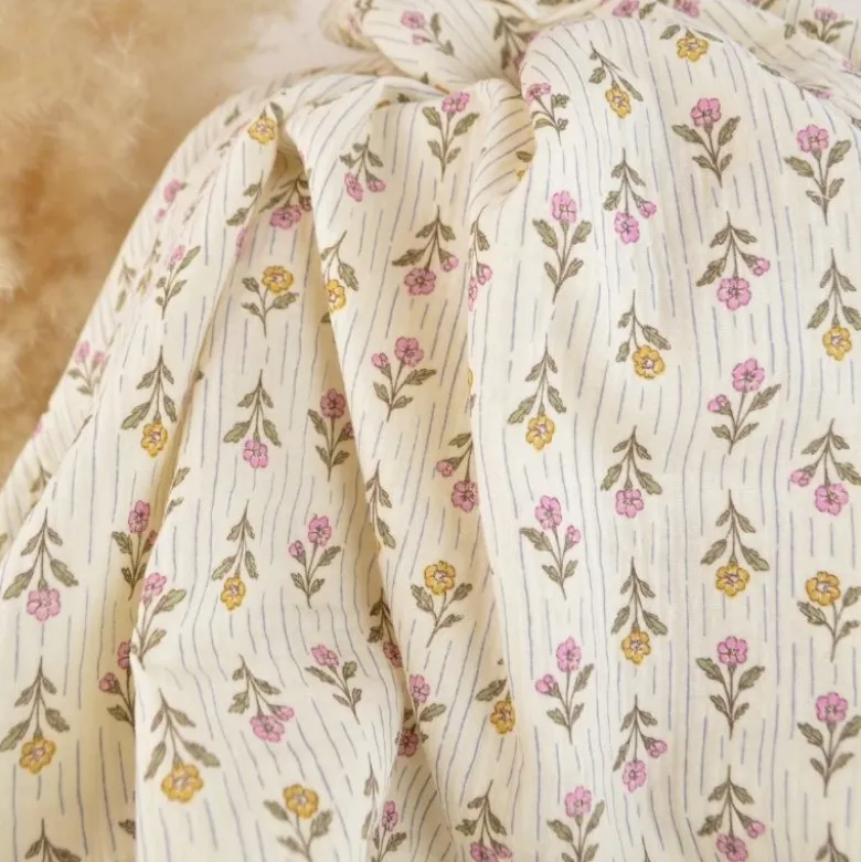 Tissu double gaze de coton Aesa fleurs vertes fond écru