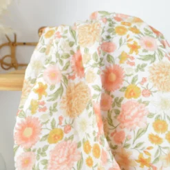 Tissu double gaze de coton Elisabeth motif fleurs tons roses et Abricot