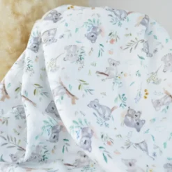 Tissu double gaze de coton Kokoala motif koalas fond blanc