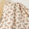 Tissu double gaze de coton Lina fleurs fond Latté
