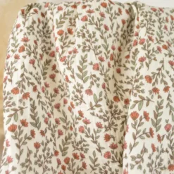 Tissu double gaze de coton Madeleine fleurs terracotta fond écru