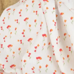 Tissu double gaze de coton Mariotte motif fleurs coeurs