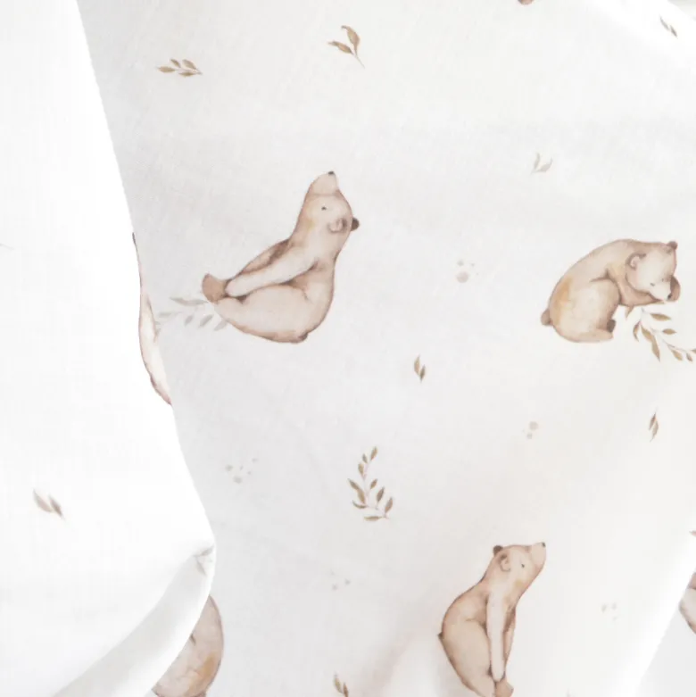 Tissu Double Gaze de Coton – Motif Ours Sauvages – Fond Blanc
