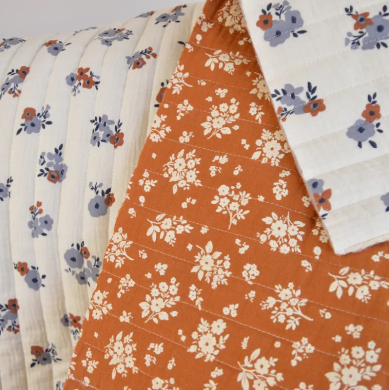 Tissu double gaze matelassé fleuri Molisa envers Osma caramel - OEKO TEX