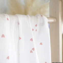 Tissu Double gaze motif coeurs roses pâle fond blanc - OEKO TEX