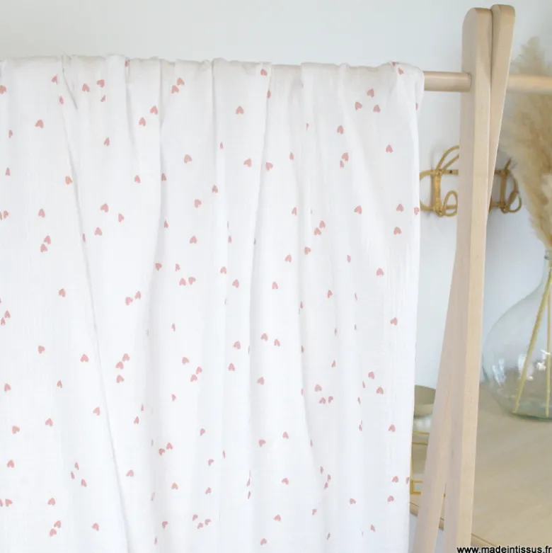 Tissu Double gaze motif coeurs roses pâle fond blanc - OEKO TEX