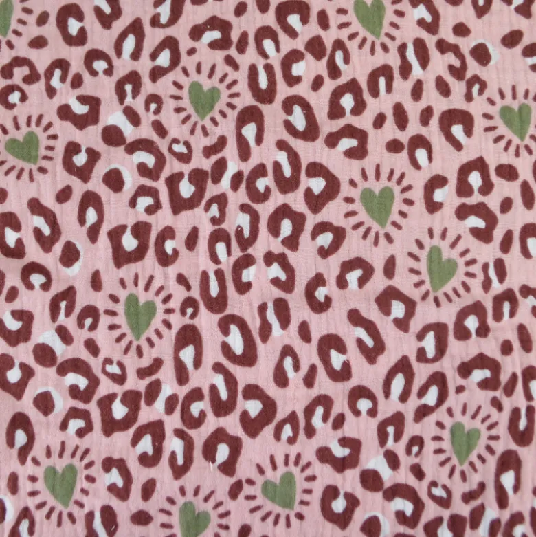 Tissu double gaze motif léopard et coeurs fond rose - OEKO TEX