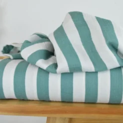 Tissu double gaze motif rayures vert et blanc - OEKO TEX