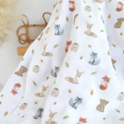 Tissu double gaze Poppy motif animaux de la foret fond blanc