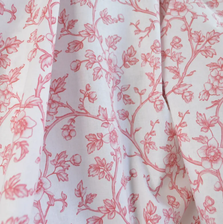 Tissu Elisabeth en coton motif fleurs rouges fond blanc - OEKO TEX