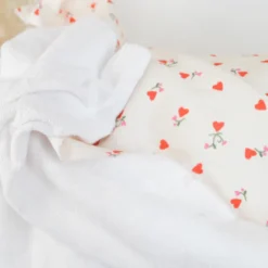 Tissu Eponge de coton monoface Ilove motif coeurs fond écru