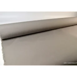 Tissu extérieur polypro gris.