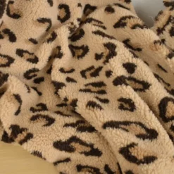 Tissu Fausse Fourrure Sherpa à motif léopard fond camel - OEKO TEX