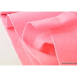 tissu feutrine rose polyester .
