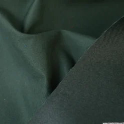 Tissu Gabardine enduite étanche kaki.