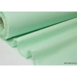 Tissu Gabardine enduite étanche menthe.