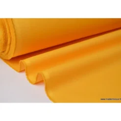 Tissu Gabardine enduite étanche jaune Bouton d'Or