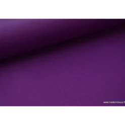 Tissu Gabardine enduite étanche violet.