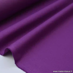 Tissu Gabardine enduite étanche violet.