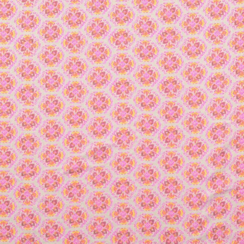 Tissu gaufré en coton motifs floraux graphique roses