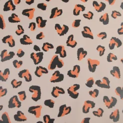 Tissu imperméable Saian type ciré de pluie motif léopard coeurs fond galet