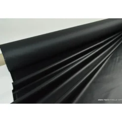 Tissu imperméable étanche polyester enduit acrylique noir .