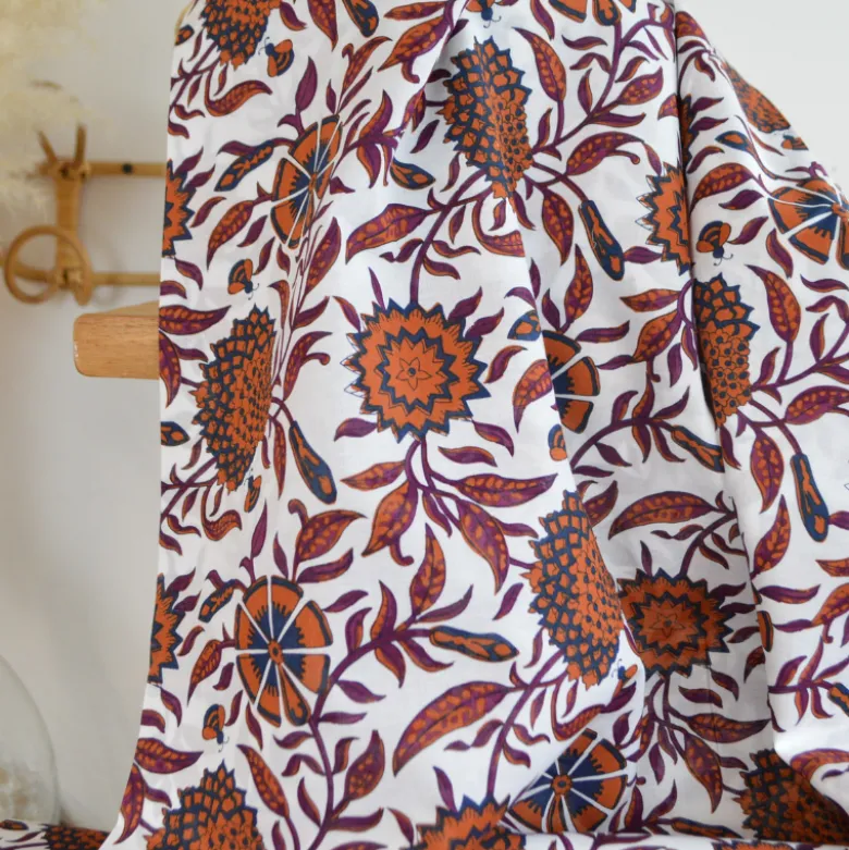 Tissu indien en voile de coton Mandawa – Motif fleurs Cognac