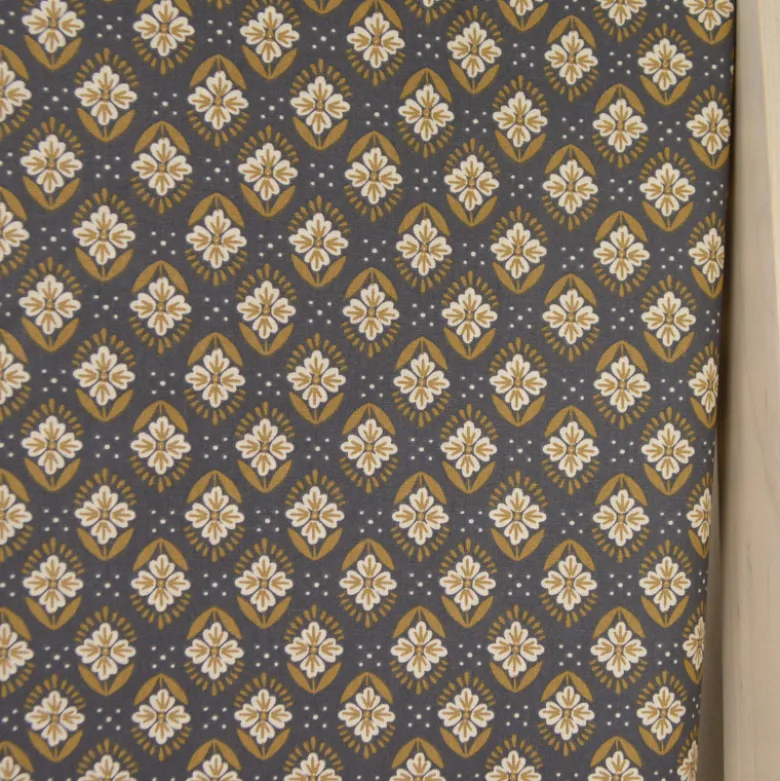Tissu Jayco coton motif fleurs indiennes anthracite et Havane - OEKO TEX