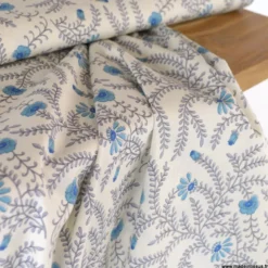 Tissu Kokka motif fleurs bleues - collection Botanical Flower